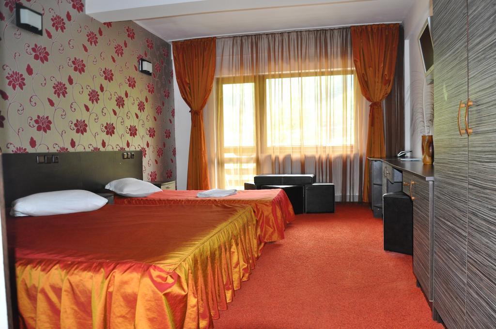 Pensiunea Valahia Brezoi Quarto foto